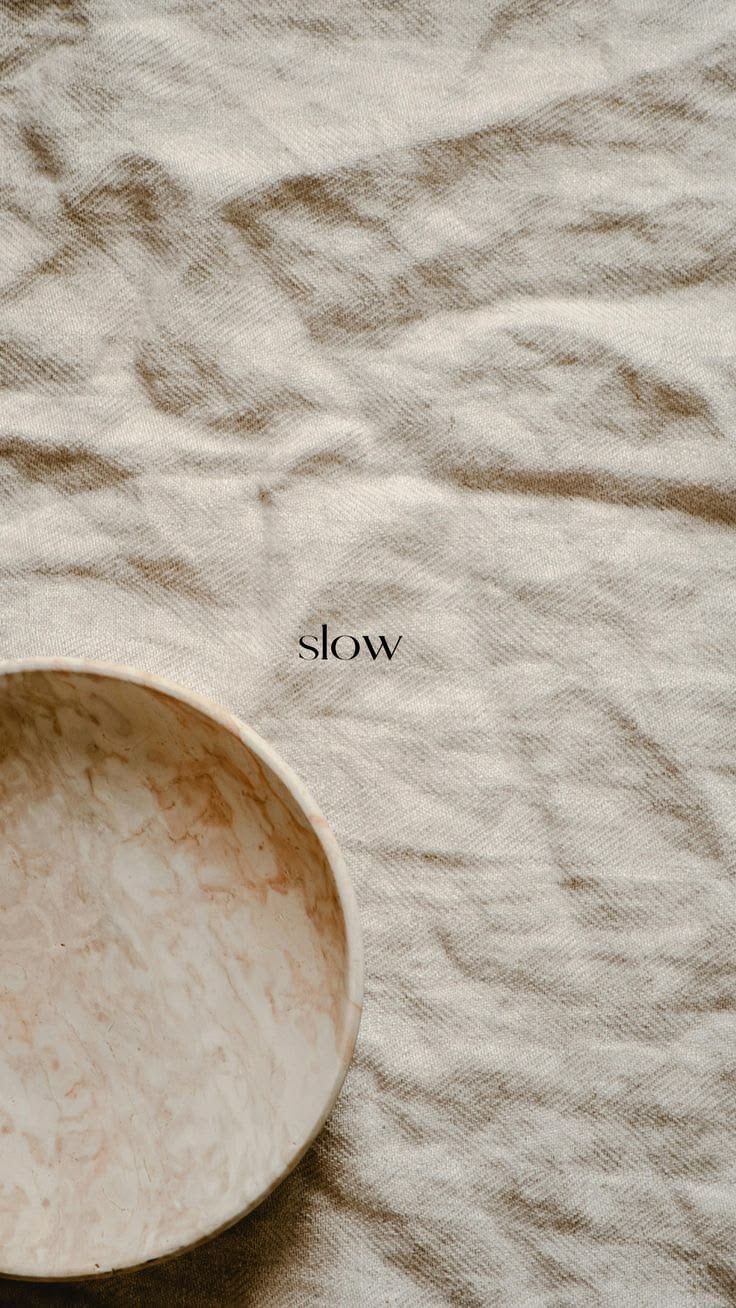 Lino natural con la palabra slow